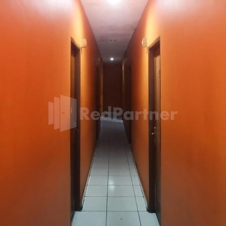 Tangki Residence 1 Redpartner Giacarta Esterno foto