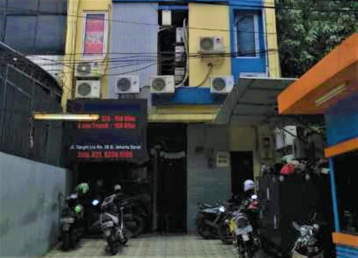 Tangki Residence 1 Redpartner Giacarta Esterno foto